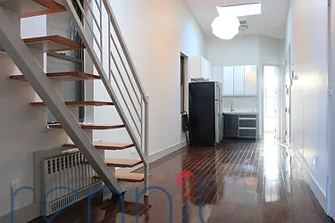 Rented by Rennit Inc.