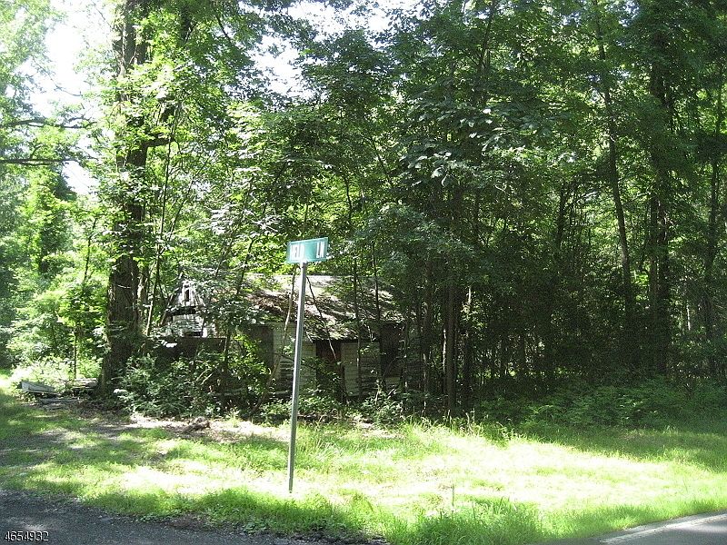 2nd image of 357 Zion Rd