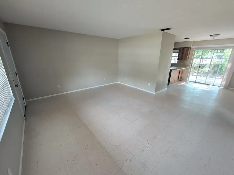 2352 S Sandburg Point — Photo 1