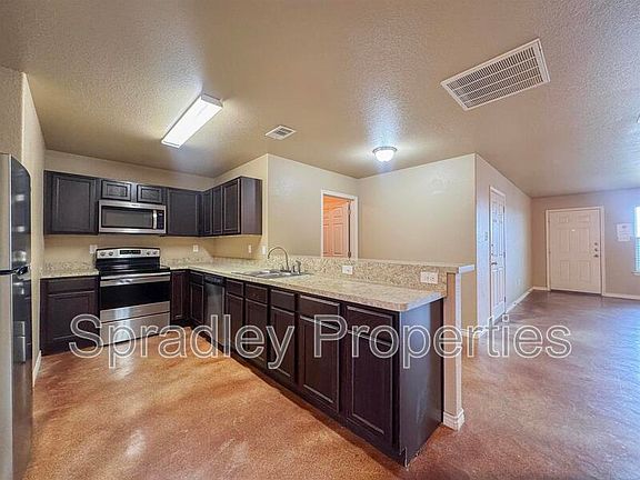 5th image of 1540 Chance Ct