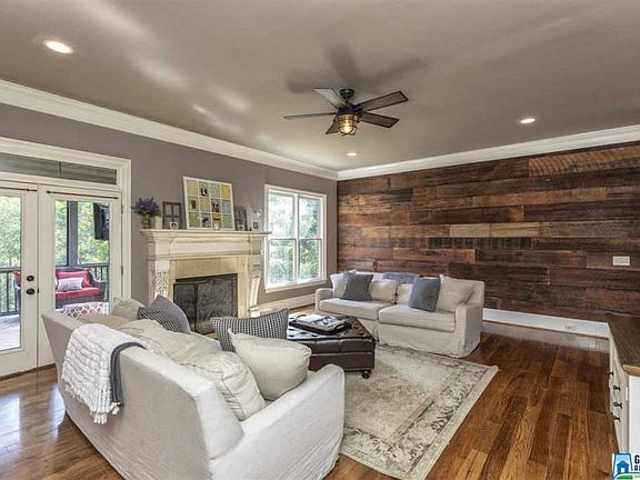 4th image of 5609 Barclay Cir