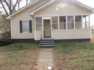 28 2nd St, Inman, SC 29349