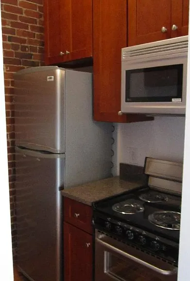 21 Cortes St #3 — Photo 4