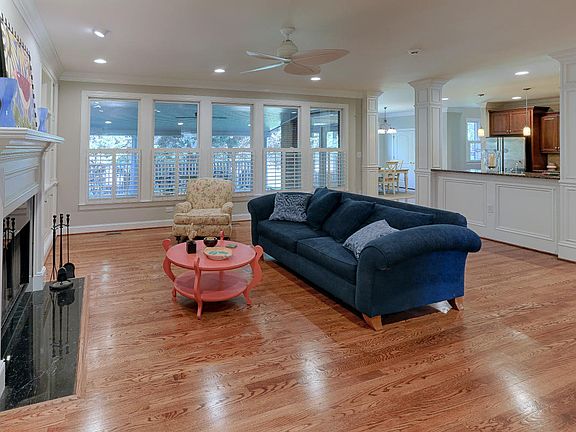 5th image of 9193 Hemingway Grove Cir
