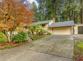 18978 Arrowwood Ave, Lake Oswego, OR 97035