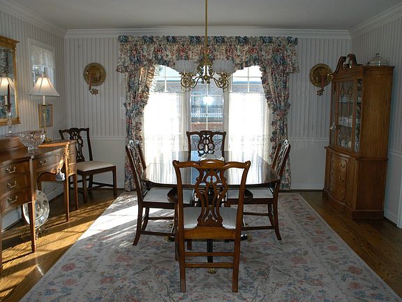 3rd image of 14 Tartan Lakes Dr