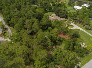 6250 Cedar Tree Ln, Naples, FL 34116