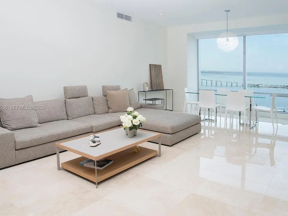 1425 Brickell Ave #58A