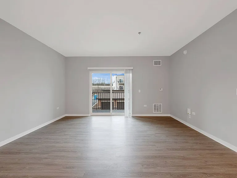 Lincoln Station Rowhomes — Photo 23
