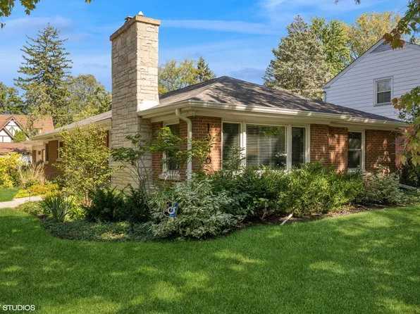 1946 Highland Ave, Wilmette, IL 60091