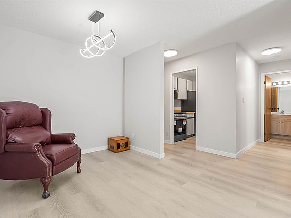 5th image of 13507 96th Ave #316
