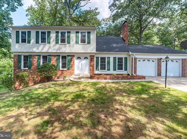 2687 Linda Marie Dr, Oakton, VA 22124