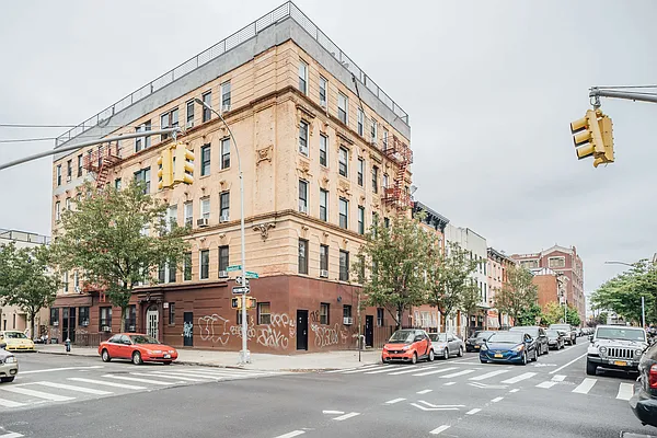 Rented by Nooklyn NYC LLC | media 24