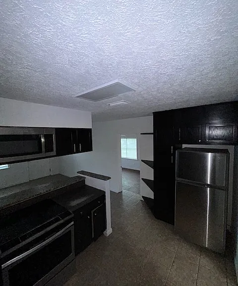 1605 Calhoun Ave — Photo 5
