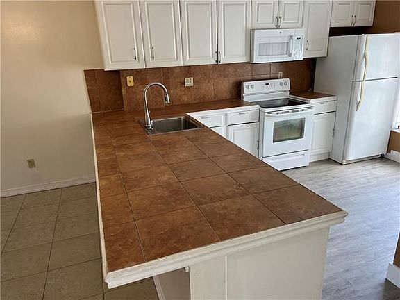 3rd image of 2939 NW 92nd Ave