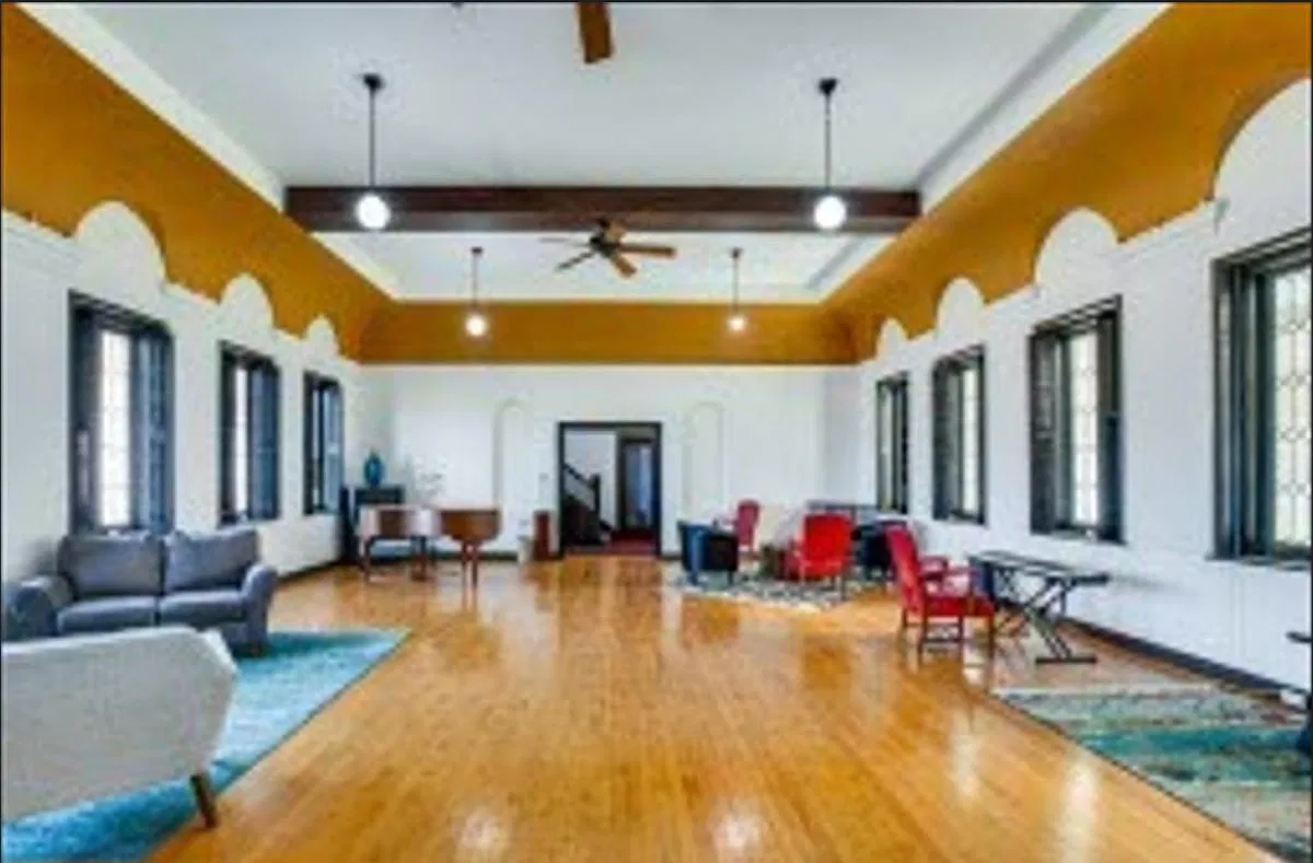 3 bed, 1776 sqft, $869 — Photo 1