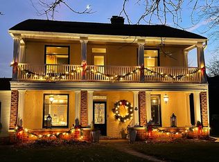 N47W6033 Spring St, Cedarburg, WI 53012