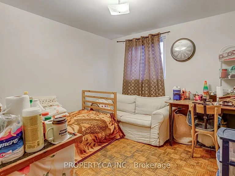 158 Hallam St #3 — Photo 4