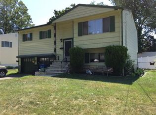24 Clove Dr, Colonia, NJ 07067