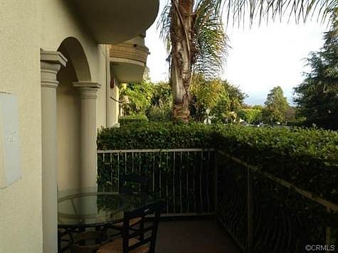 5th image of 1838 Westholme Ave Unit 103