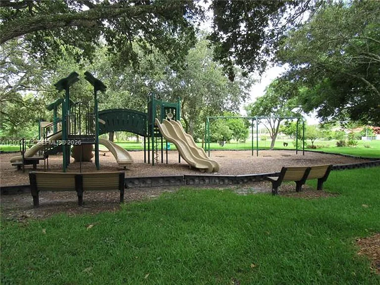 10255 Guatemala St #10255 — Photo 26