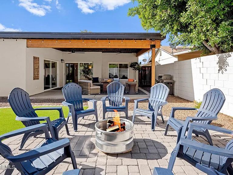 1027 W Peralta Ave — Photo 62