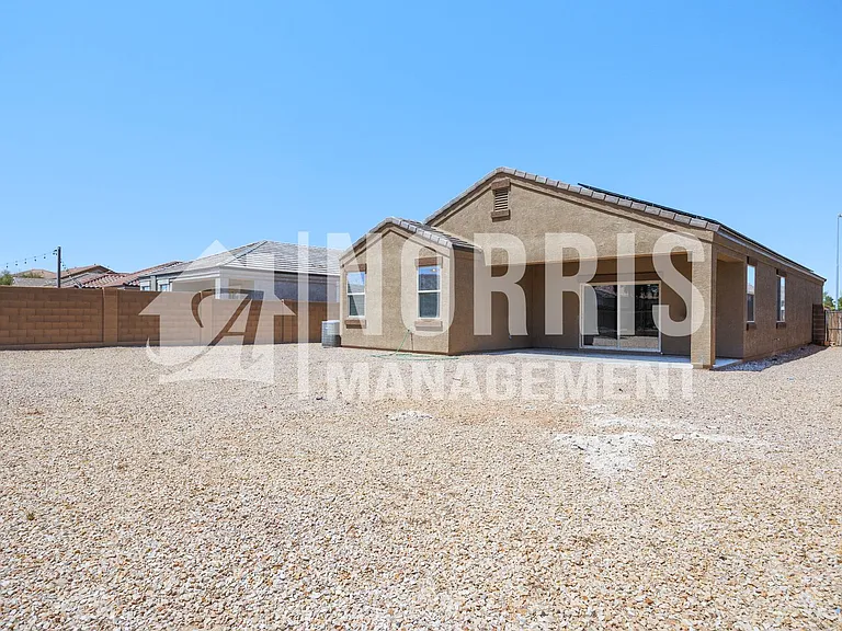 1153 E Gabrilla Dr — Photo 34