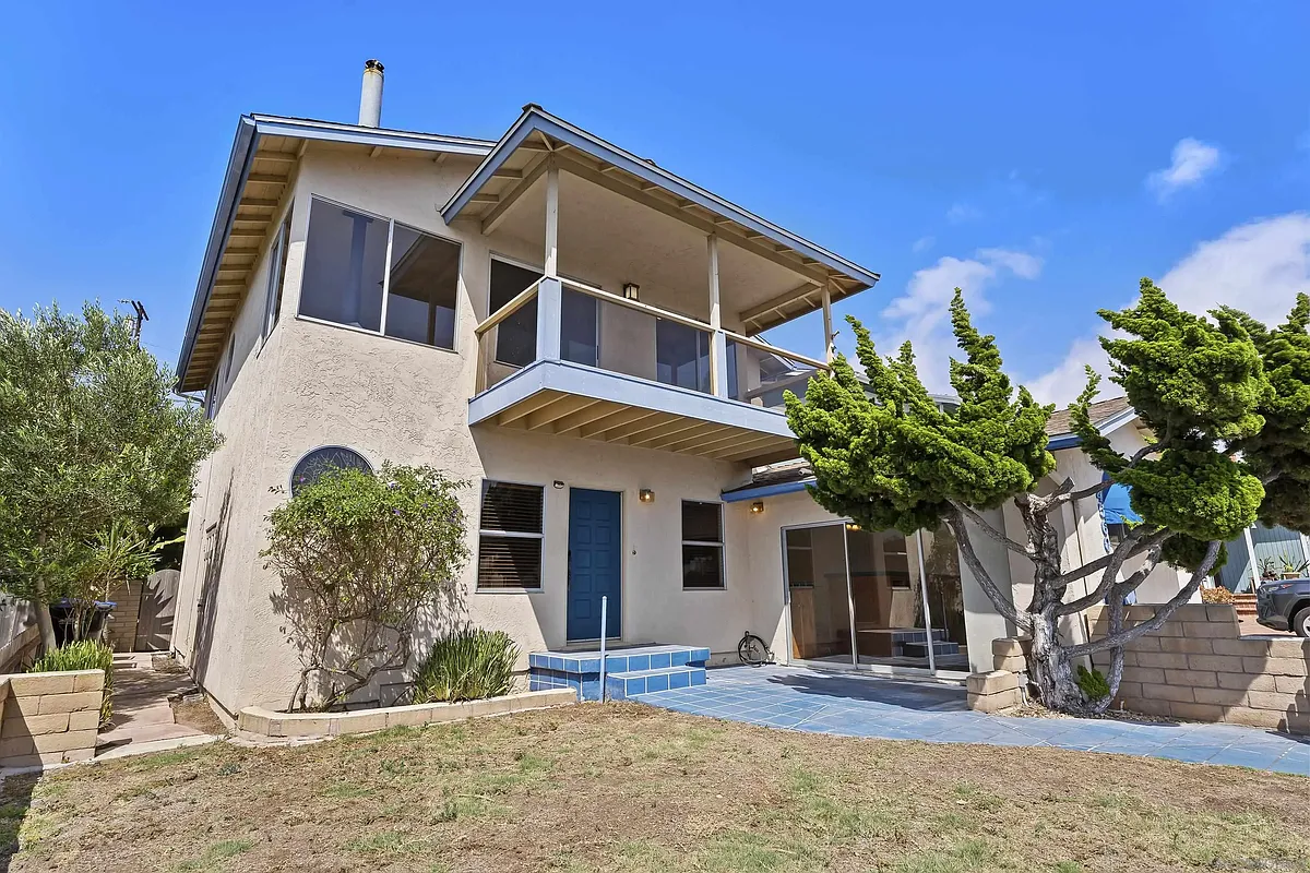 Building Photo - 4560 Orchard Ave