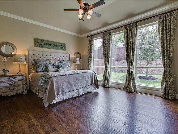 4th image of 624 Loma Alta Dr