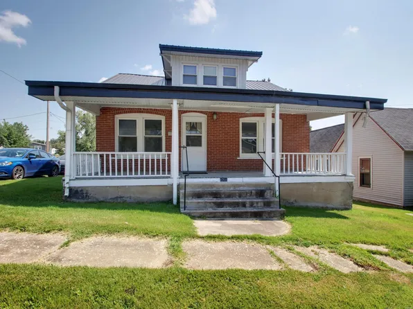 1700 Ruby Ave, Hannibal, MO 63401