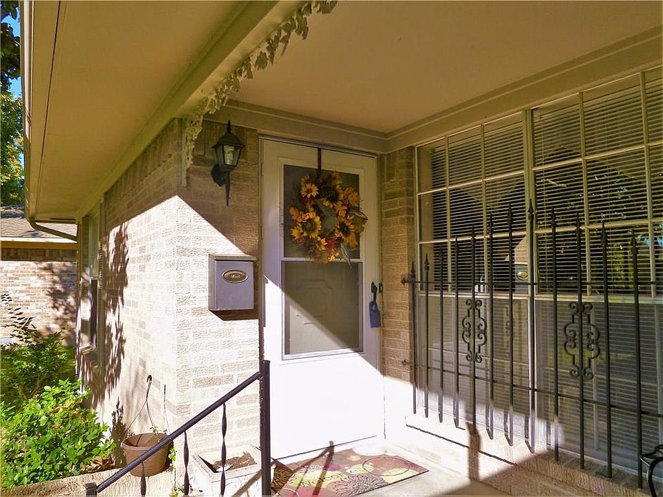 1st image of 11109 Joymeadow Dr