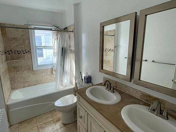 3rd image of 17127 Courtney Ave