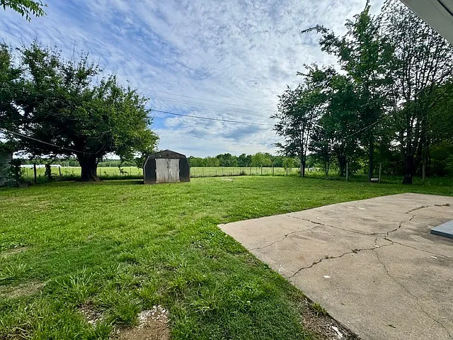 747 Austin Ave — Photo 15