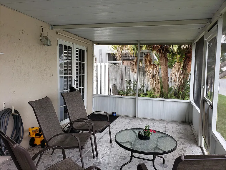 18891 NW 19th St — Photo 7