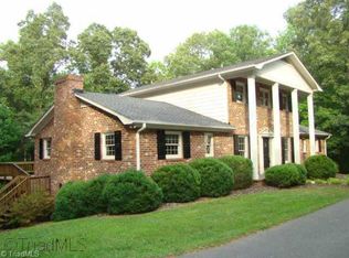 1222 Henley Country Rd, Asheboro, NC 27203