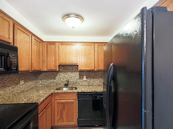 5th image of 1350 N Josephine St APT 109