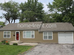 8214 W 80th St, Overland Park, KS 66204