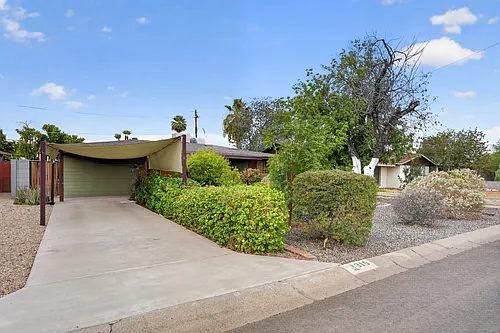 315 W Glenrosa Ave Photo 1