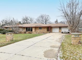 5206 Graceland Blvd, Racine, WI 53406
