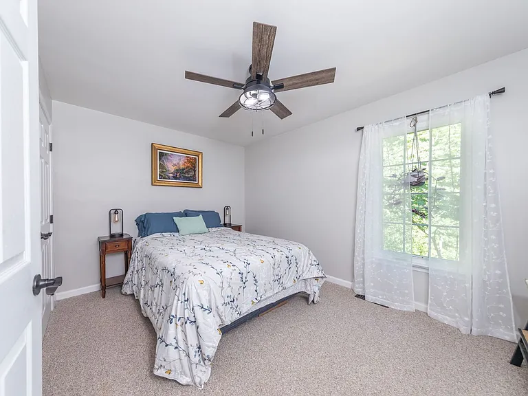 120 Timberwood Dr — Photo 10