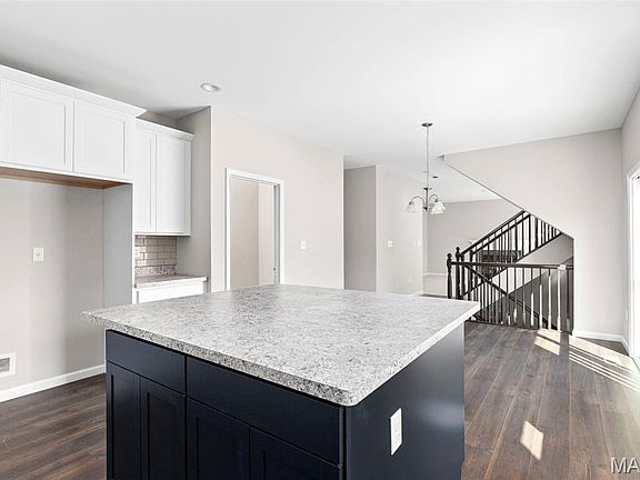 7th image of this home