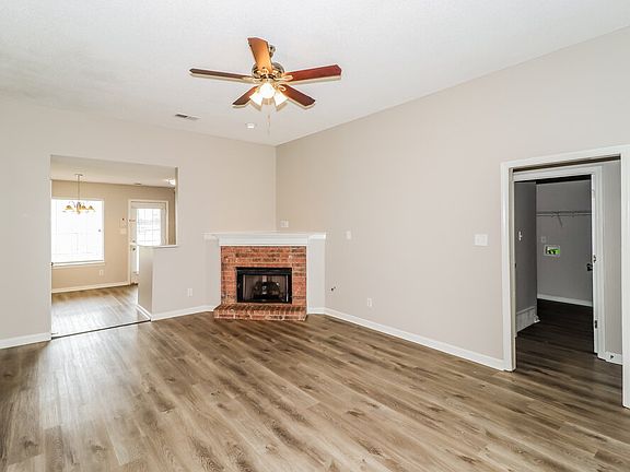5th image of 10000 Houston Birch Dr
