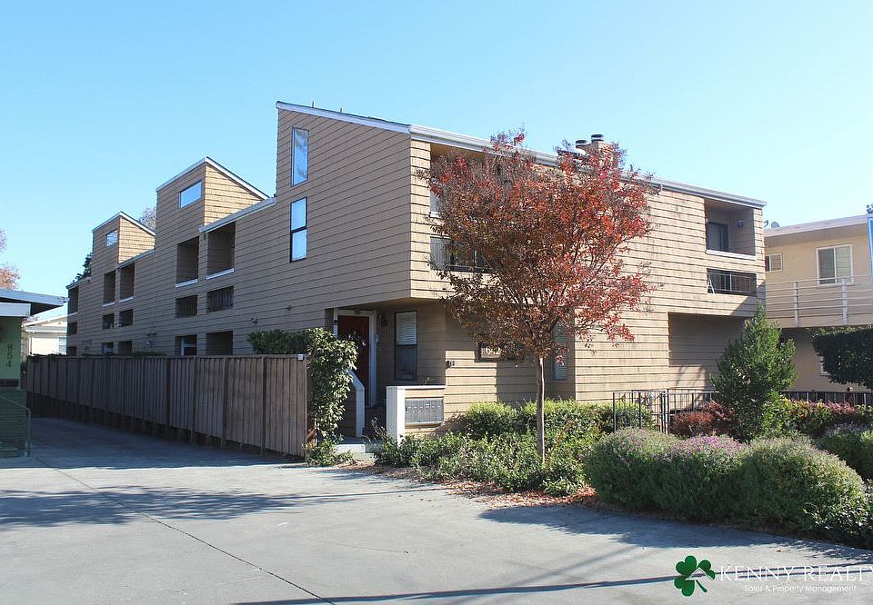 1st image of 644 N El Camino