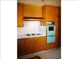 5th image of 6006 Castana Ave