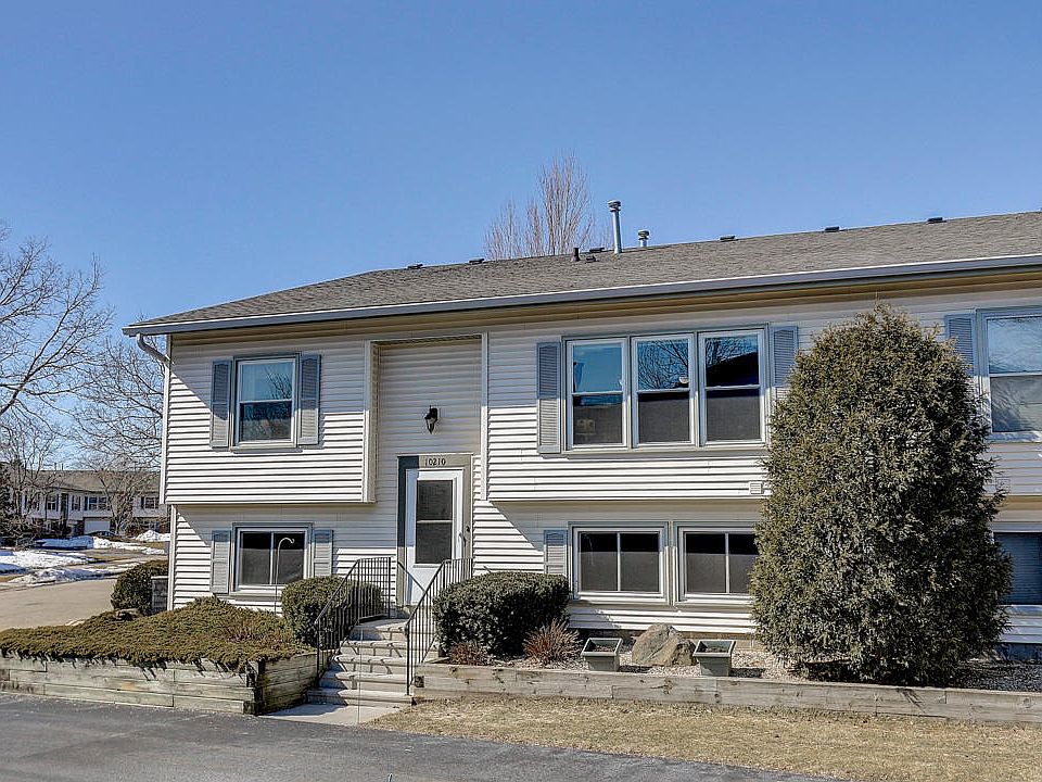1st image of 10210 W Parkedge Cir