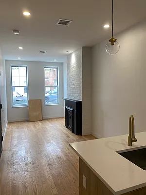 Rented by Massada Home Sales Inc | media 25