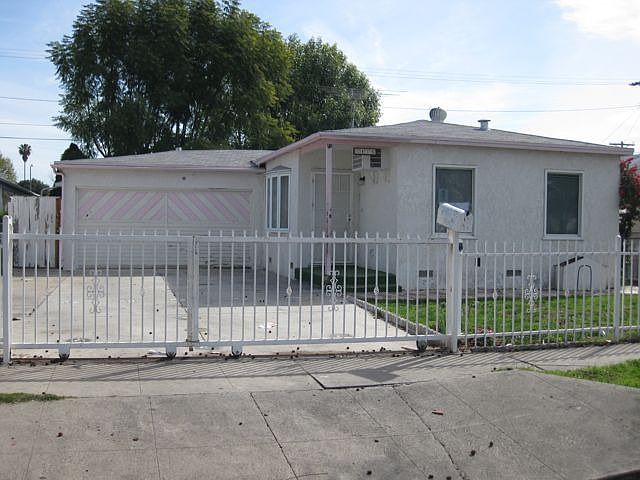1st image of 7416 Loma Verde Ave