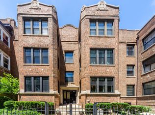 716 W Bittersweet Pl #1, Chicago, IL 60613