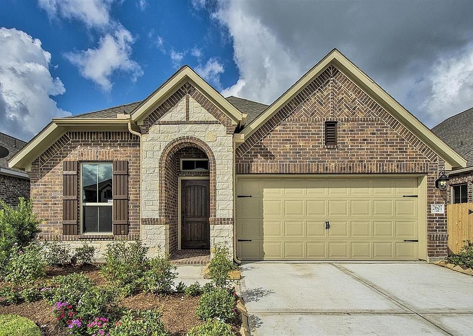 1st image of 2607 Ivy Wood Ln