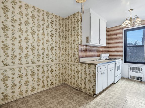 3rd image of 63-84 Saunders St #4J